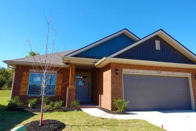 Main picture of 761 Radner Way