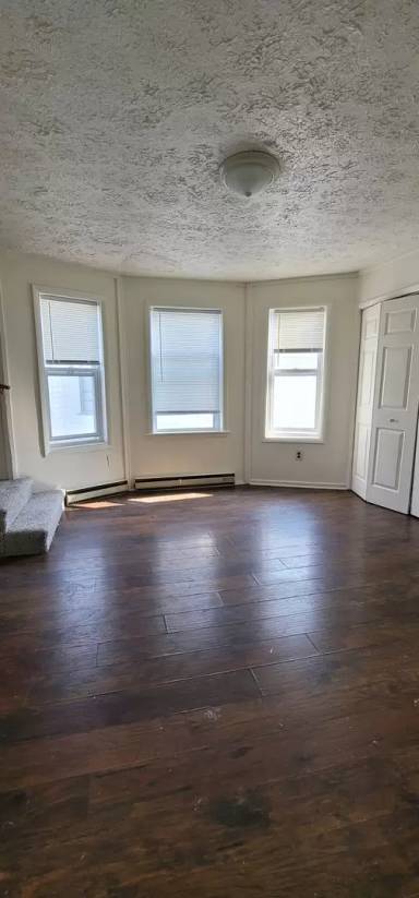 Main picture of 125 Buena Vista Ave