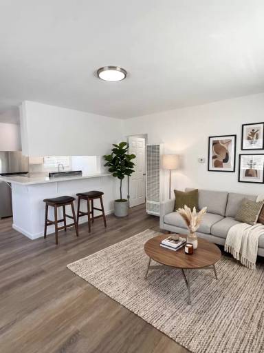 Main picture of 2231 Hauser Blvd