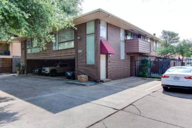 Main picture of 4400 McKinney Ave