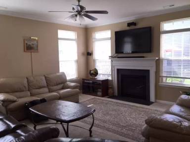 Main picture of 2184 Belle Vernon Ave