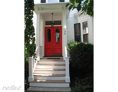 Main picture of 50 Langdon St