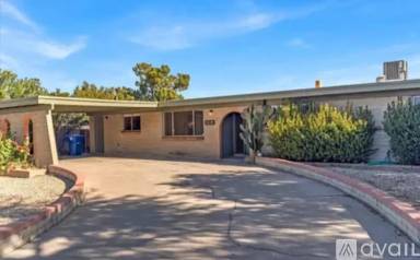 Main picture of 1810 N Heatherbrae Ave