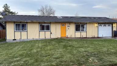 Main picture of 718 20th Ave E