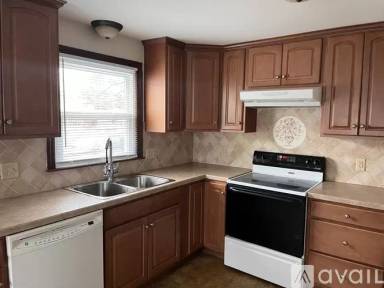 Main picture of 57 Michigan St