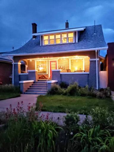 Main picture of 1210 9th Ave