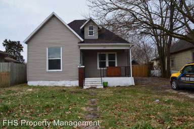 Main picture of 922 N Prospect Ave