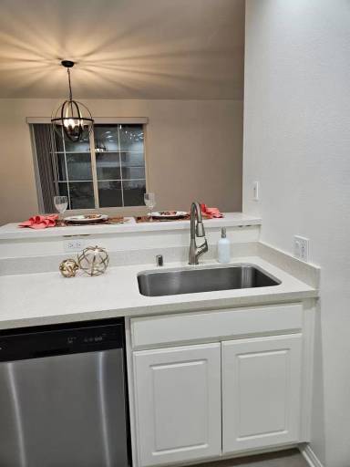 Main picture of 5002 Tilden Ave