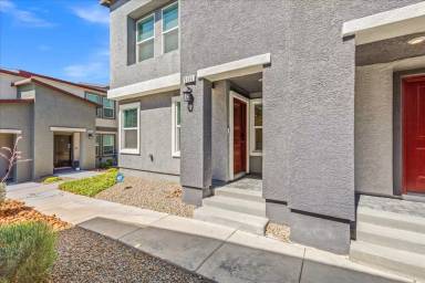 Main picture of 9366 Soothing Sea St