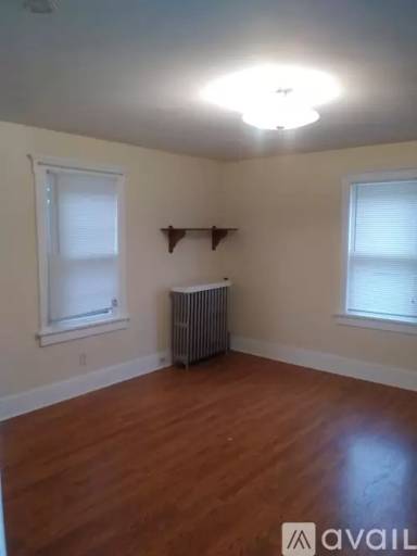 Main picture of 1386 Murray St