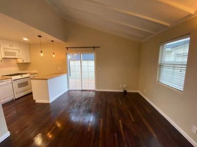 Main picture of 39 Chestnut St