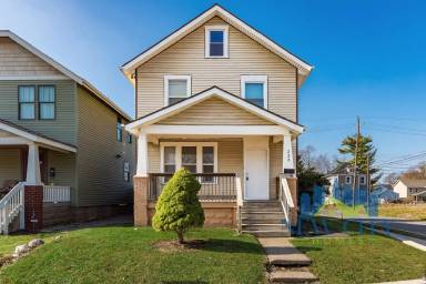 Main picture of 233 S Princeton Ave