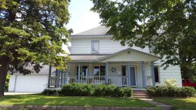 Main picture of 719 Jefferson St