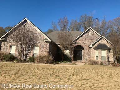 Main picture of 110 Nixon Ln