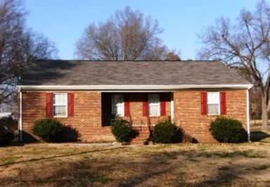Main picture of 407 Briarwood Cir