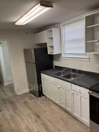 Main picture of 517 Deerwood St