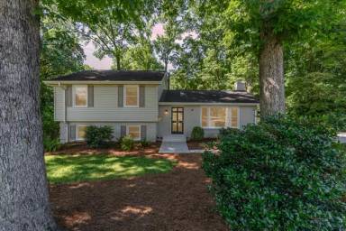 Main picture of 4014 Sulkirk Rd