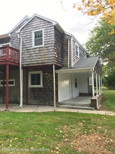 Main picture of 564 East Rd