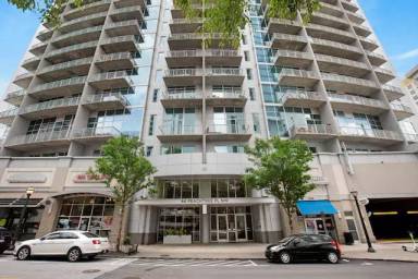 Main picture of The Plaza Midtown (North)