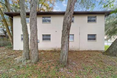 Main picture of 2636 SW 33rd Pl