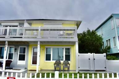 Main picture of 4615 Ocean View Ave