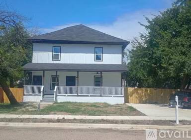 Main picture of 909 N 16th St