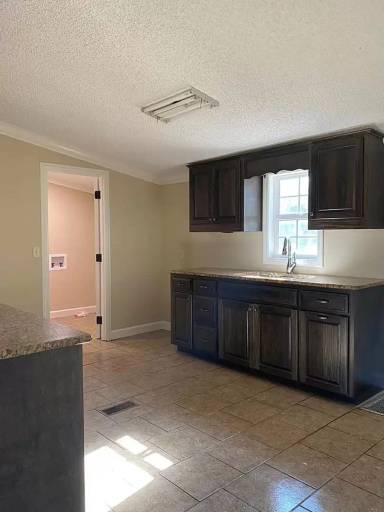 Main picture of 357 Shiloh Rd