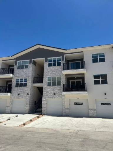 Main picture of 6051 S Silver Birch Ln