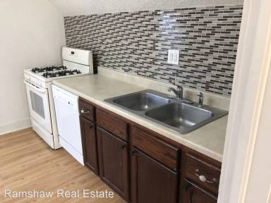 Main picture of 312 W Columbia Ave