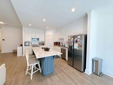 Main picture of 9228 Southlawn Dr