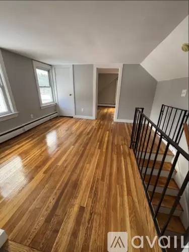 Main picture of 131 Main St