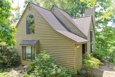 Main picture of 1304 Creekside Dr