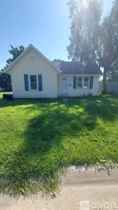 Main picture of 1502 N Olive St