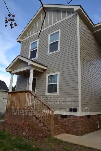 Main picture of 1001 E Martin Luther King Blvd