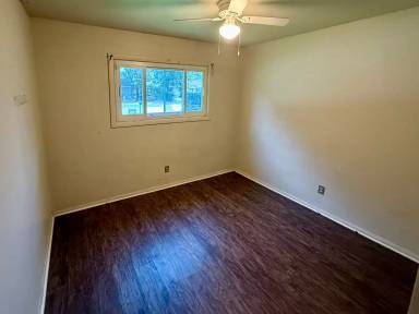 Main picture of 3401 Fairview Dr