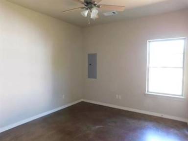 Main picture of 2700 Tulsa St