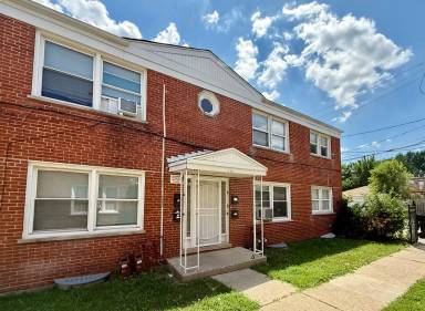 Main picture of 122 N Menard Ave