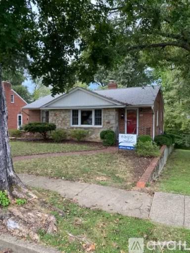 Main picture of 1413 Brent St