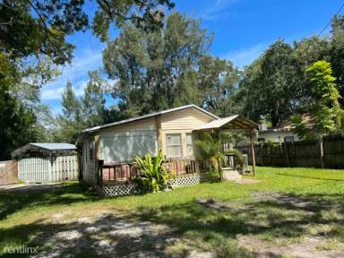 Main picture of 6905 Hudson Ave