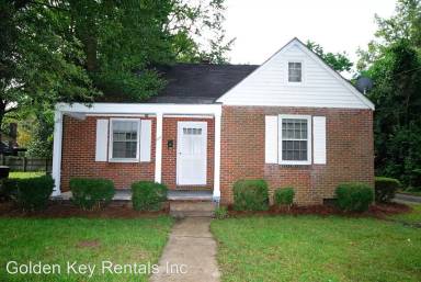 Main picture of 908 E Walnut St