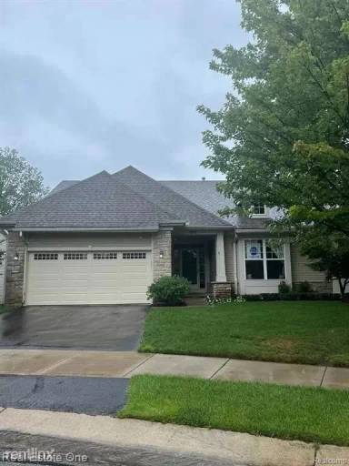 Main picture of 979 Stony Lake Ct