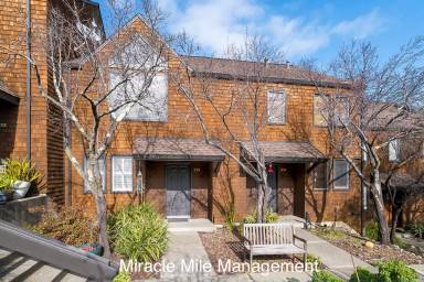 Main picture of 236 Donahue St