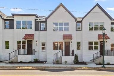 Main picture of 703 Bespoke Way