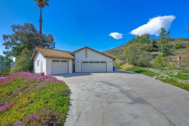 Main picture of 23807 Vista Ramona Rd