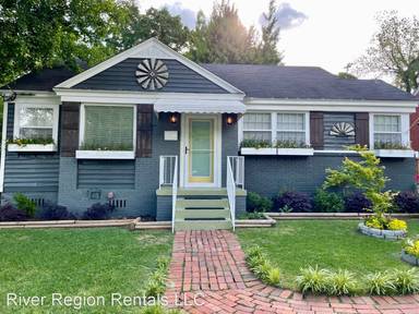 Main picture of 110 Oak Forest Dr