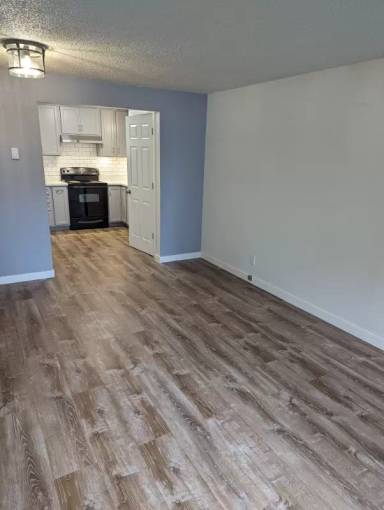 Main picture of 1220 SW E Ave