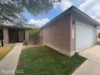 Main picture of 3808 Sojourner St