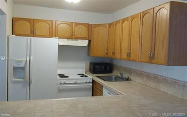 Main picture of 4064 SW 51st St