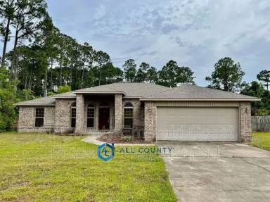 Main picture of 8265 Escola St