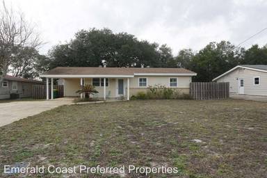 Main picture of 3 Mary Esther Dr
